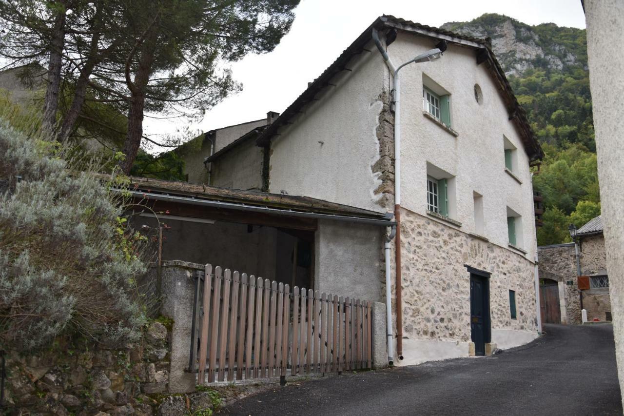La Belle Audoise Sainte-Colombe-sur-Guette Exterior foto